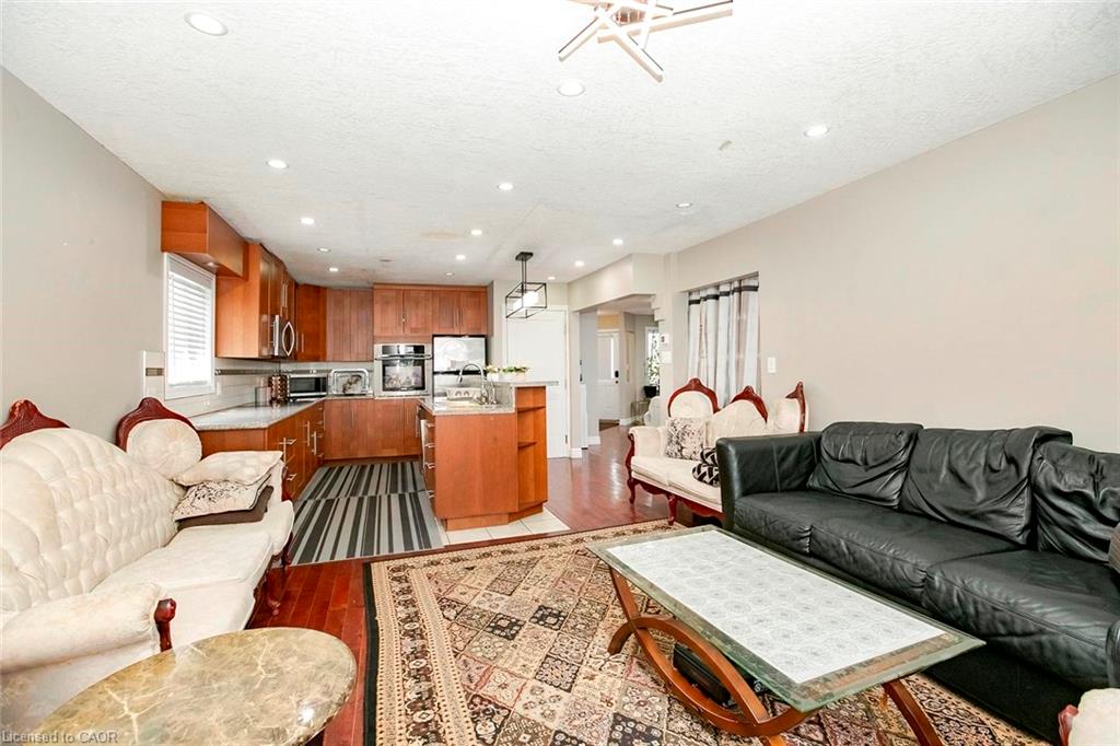 107 Glencliffe Court Property Photo 15