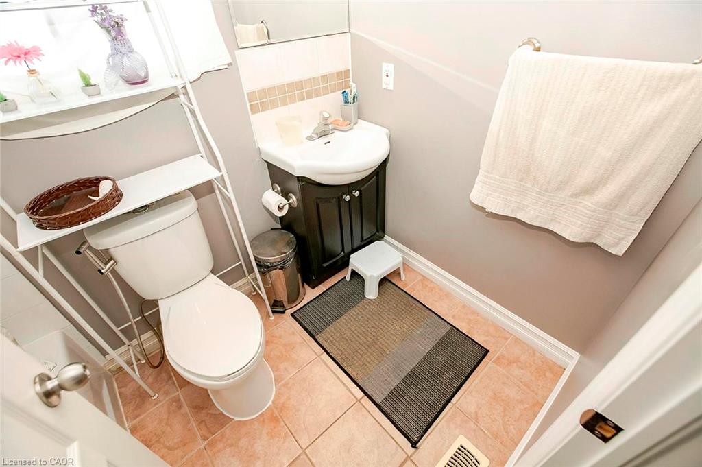 107 Glencliffe Court Property Photo 33