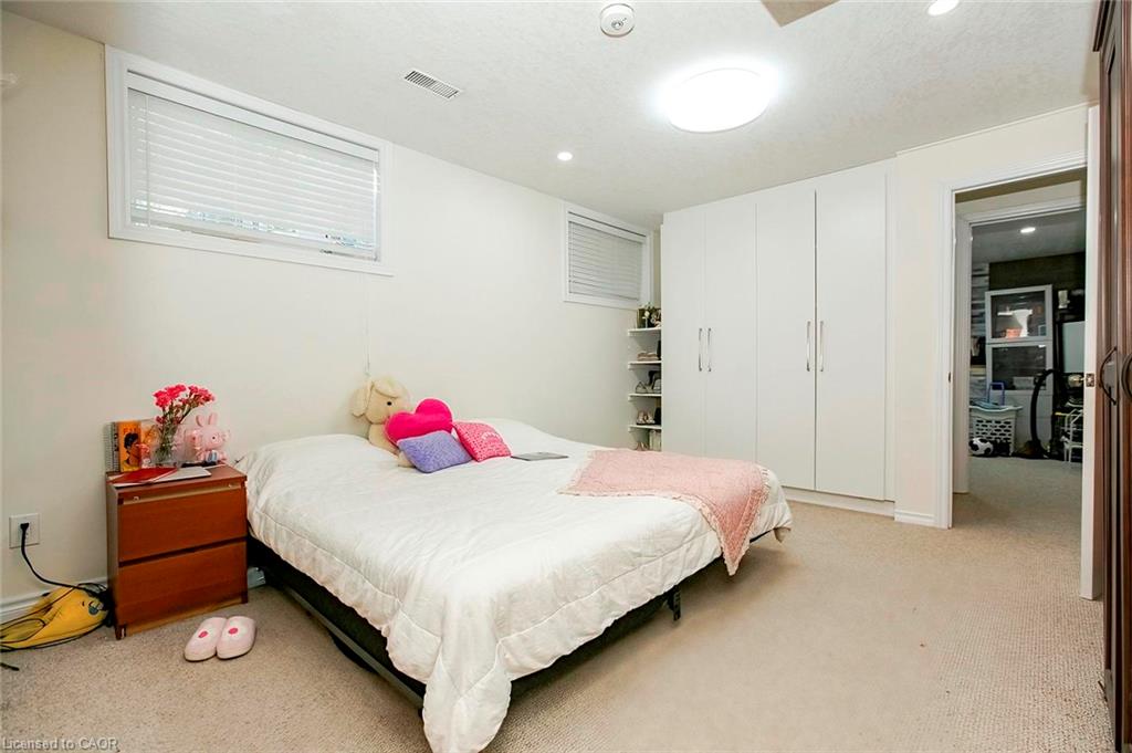 107 Glencliffe Court Property Photo 44