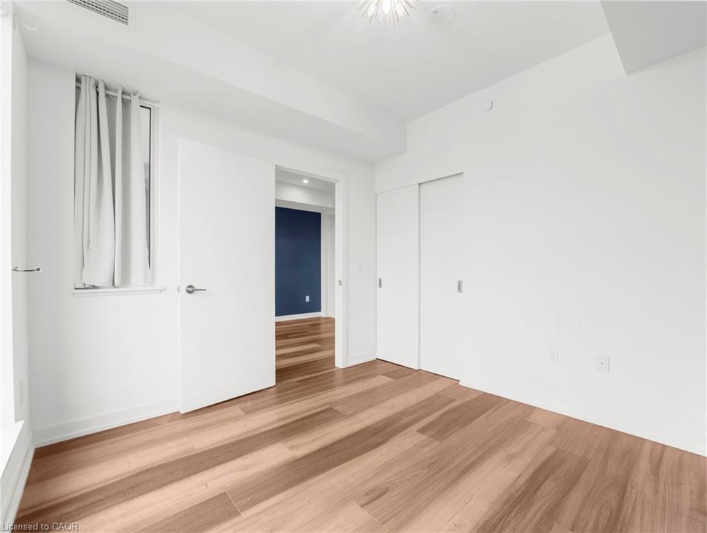 411-5 Wellington Street S Property Photo 6