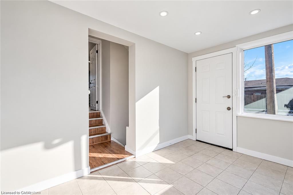 204 Glow Avenue Property Photo 3