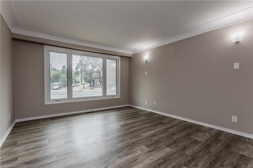 307 Dunsmure Road Property Photo 5