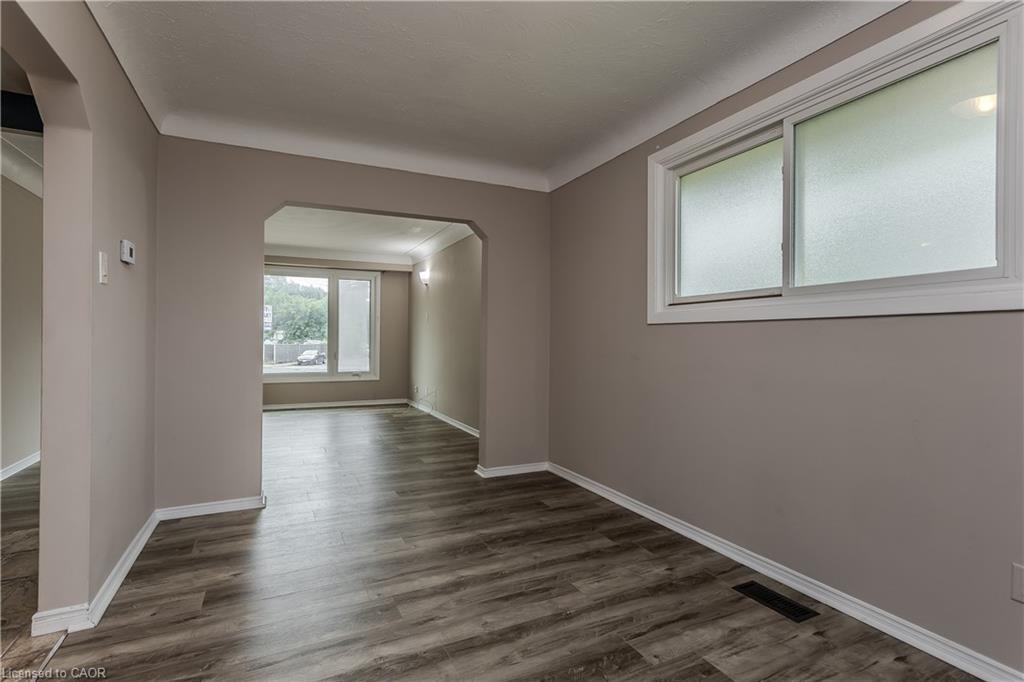 307 Dunsmure Road Property Photo 13