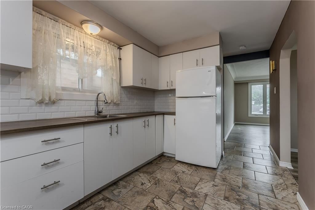 307 Dunsmure Road Property Photo 15