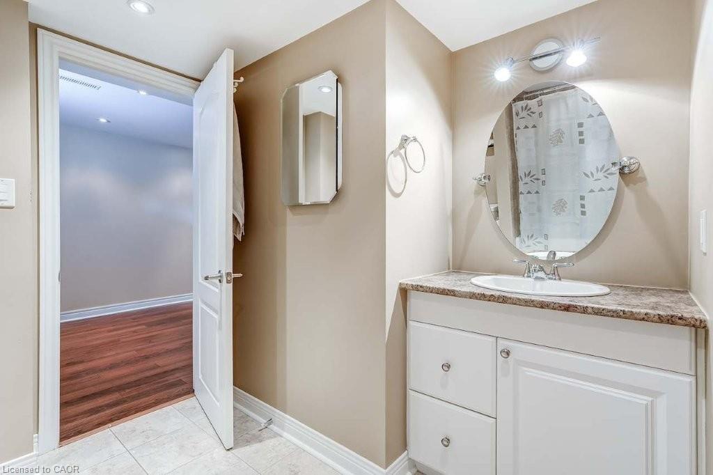 7265 Sandhurst Drive Property Photo 21