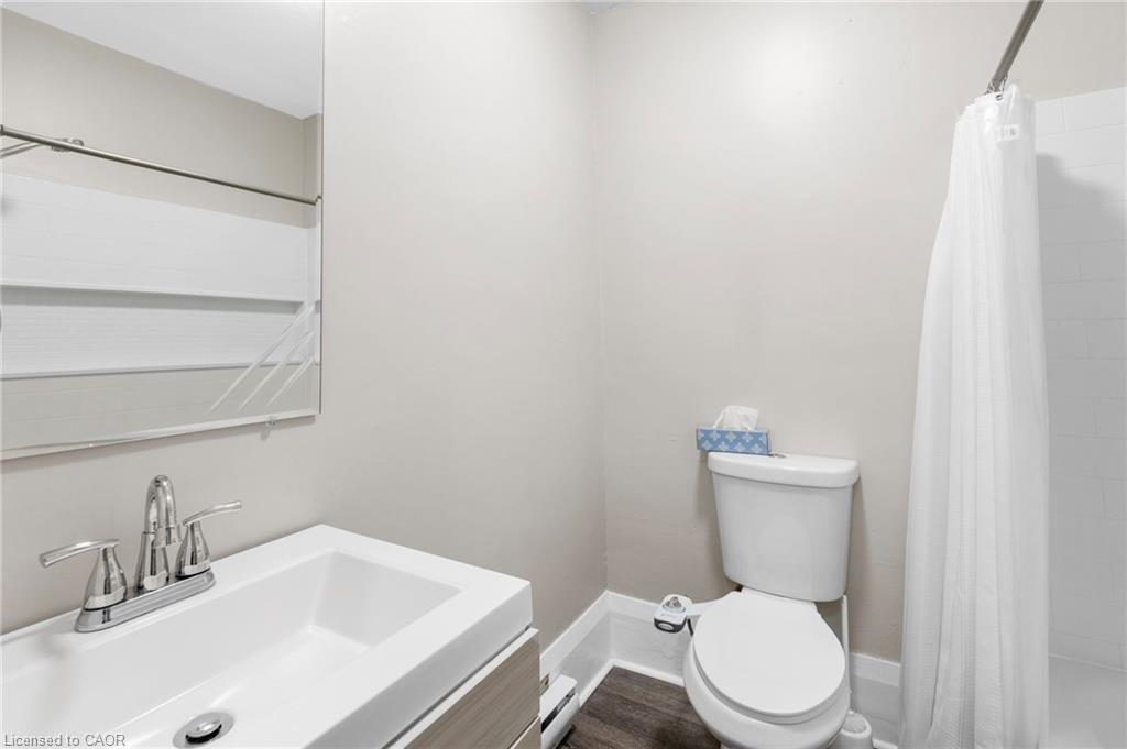 94 King Street W Property Photo 19