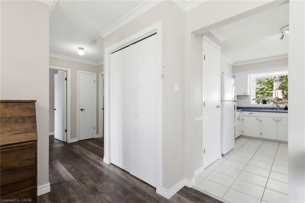 118 Napoli Drive Property Photo 8
