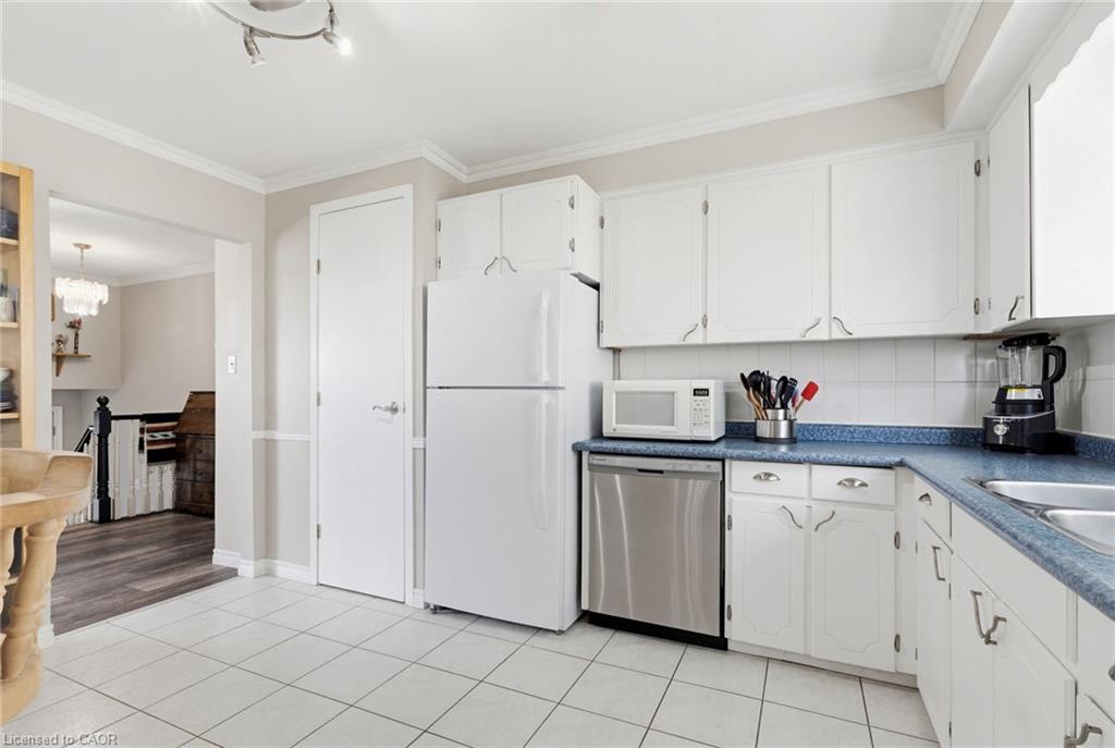 118 Napoli Drive Property Photo 13