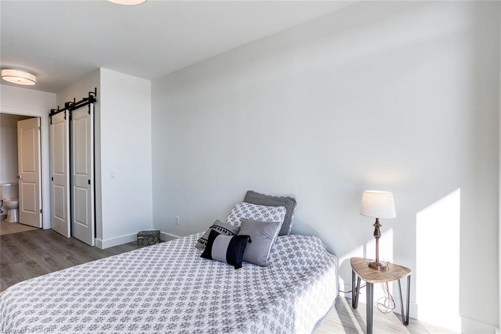 1009-15 Glebe Street Property Photo 28