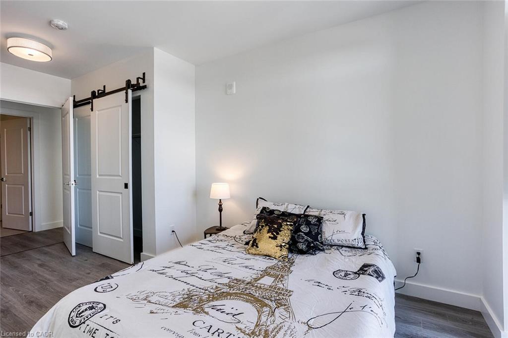 1009-15 Glebe Street Property Photo 33