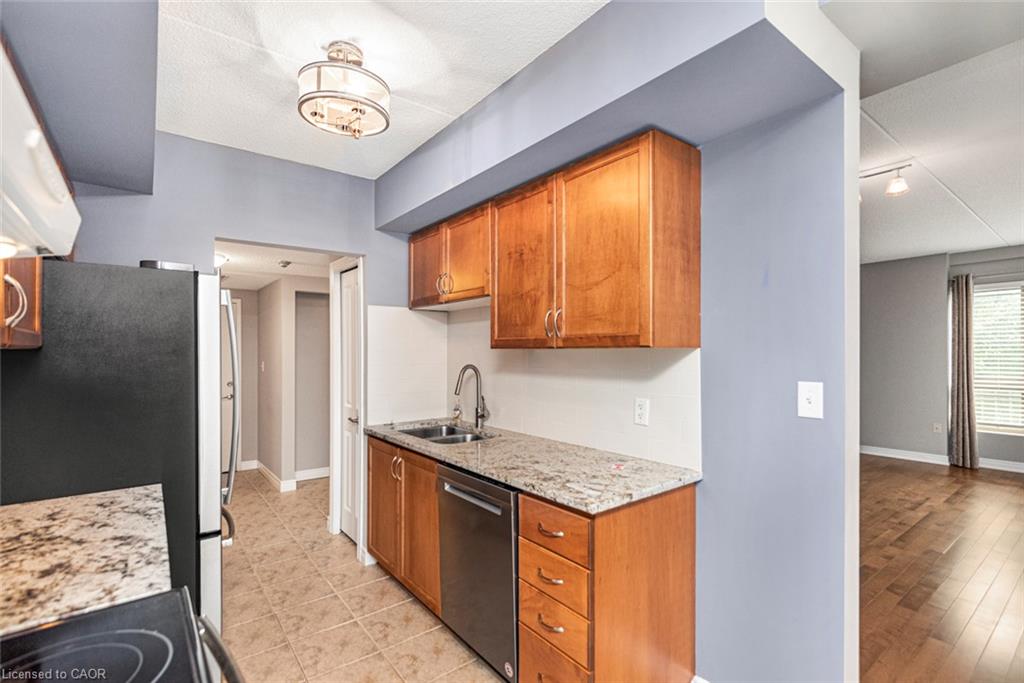 105-56 Kerman Avenue Property Photo 23