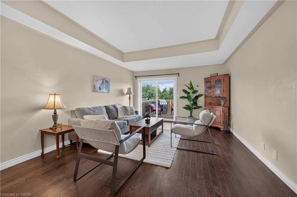 10 Emily Street Property Photo 20