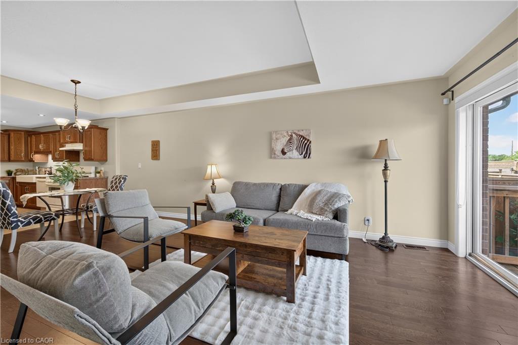 10 Emily Street Property Photo 23