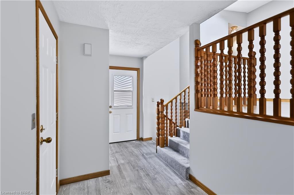 79 Hobart Crescent Property Photo 4
