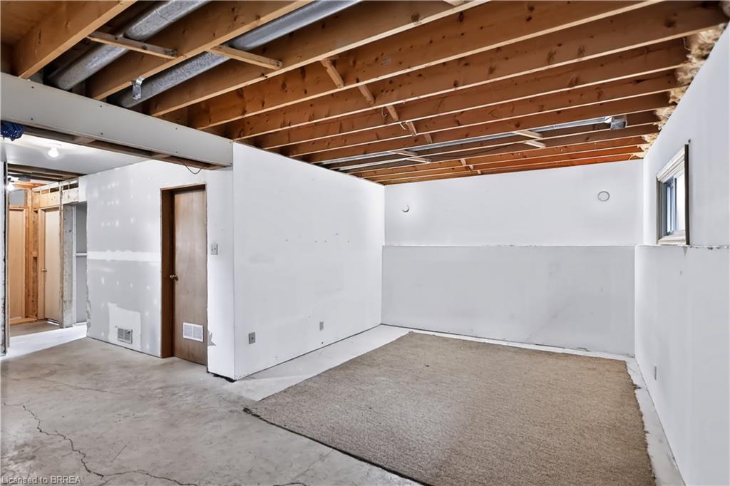 79 Hobart Crescent Property Photo 24