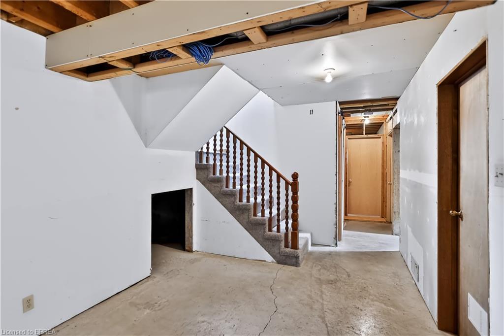 79 Hobart Crescent Property Photo 25