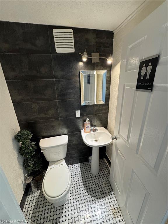 8b-2200 Rymal Road E Property Photo 13