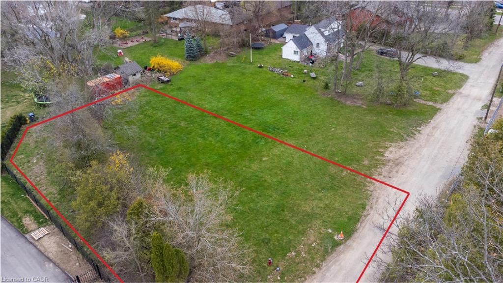 1068 Sixth Line Property Photo 4
