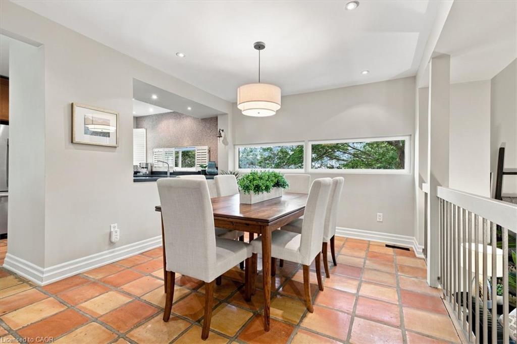 13-1250 Marlborough Court Property Photo 10