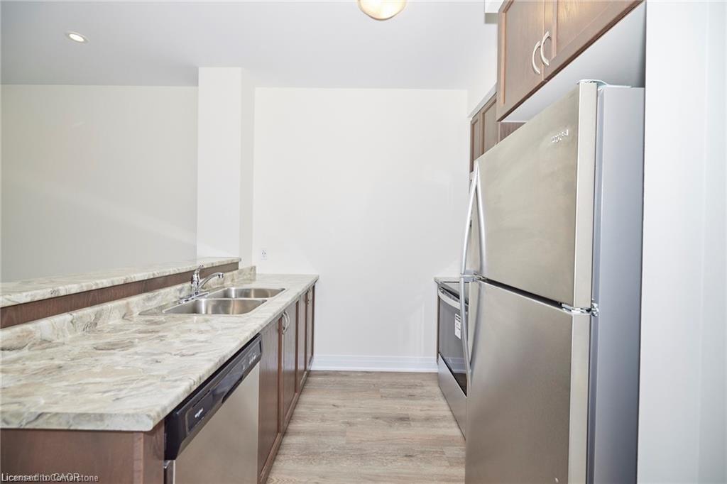 437-16 Concord Place Property Photo 7