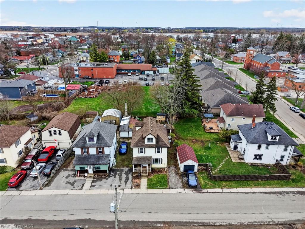 122 South Cayuga Street W Property Photo 4