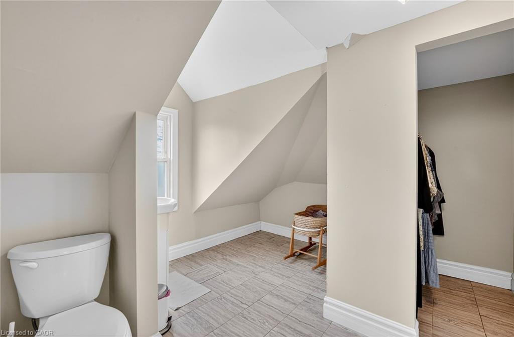 122 South Cayuga Street W Property Photo 41