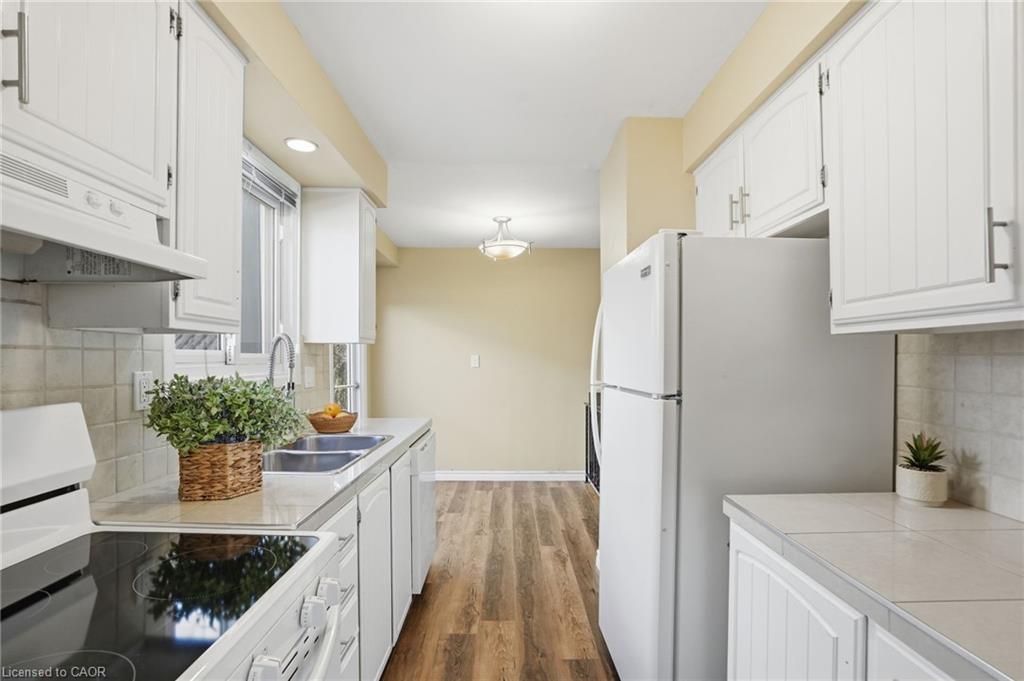 94 Wendover Drive Property Photo 14