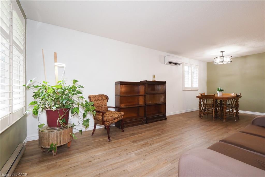 219 Foxhunt Road Property Photo 4