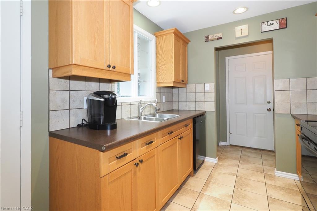 219 Foxhunt Road Property Photo 8