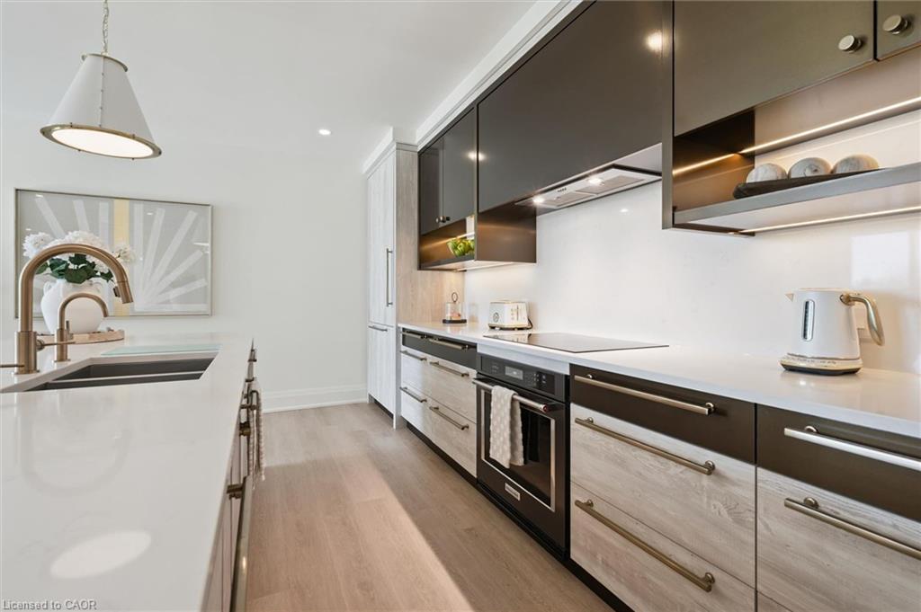 409-6523 Wellington Road 7 Property Photo 18