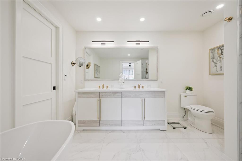 409-6523 Wellington Road 7 Property Photo 31