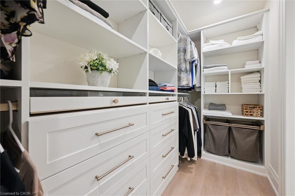409-6523 Wellington Road 7 Property Photo 34