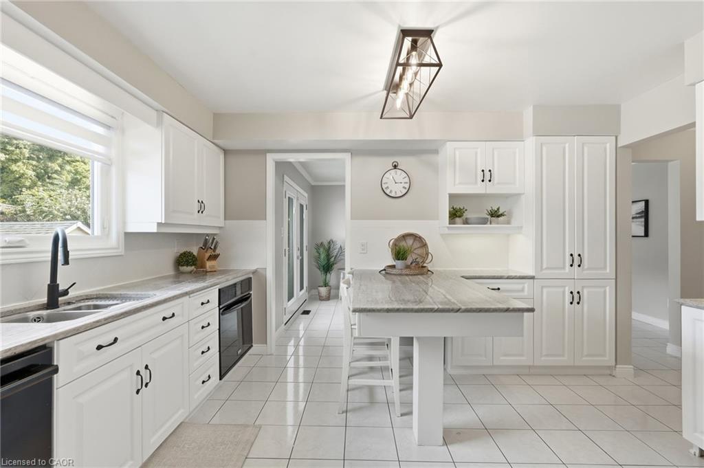 10 Acacia Street Property Photo 15