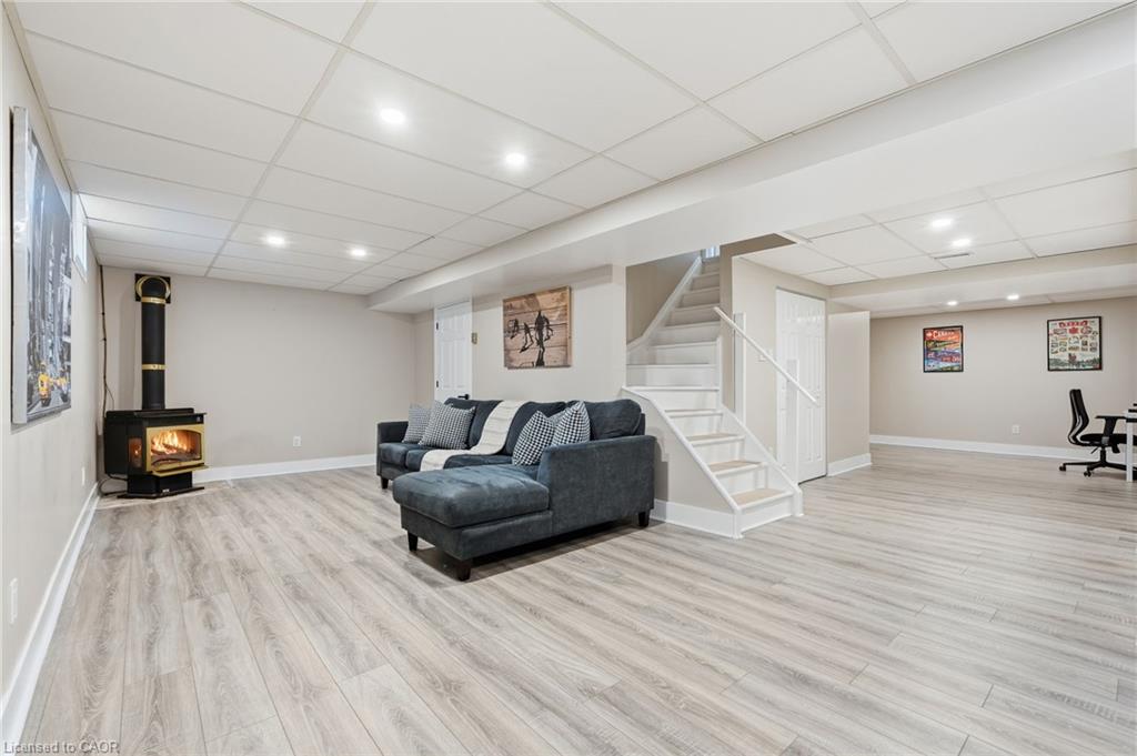 10 Acacia Street Property Photo 37