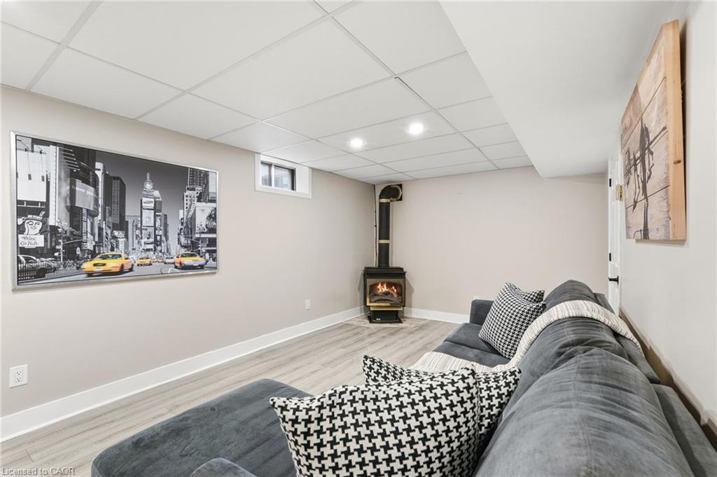10 Acacia Street Property Photo 38