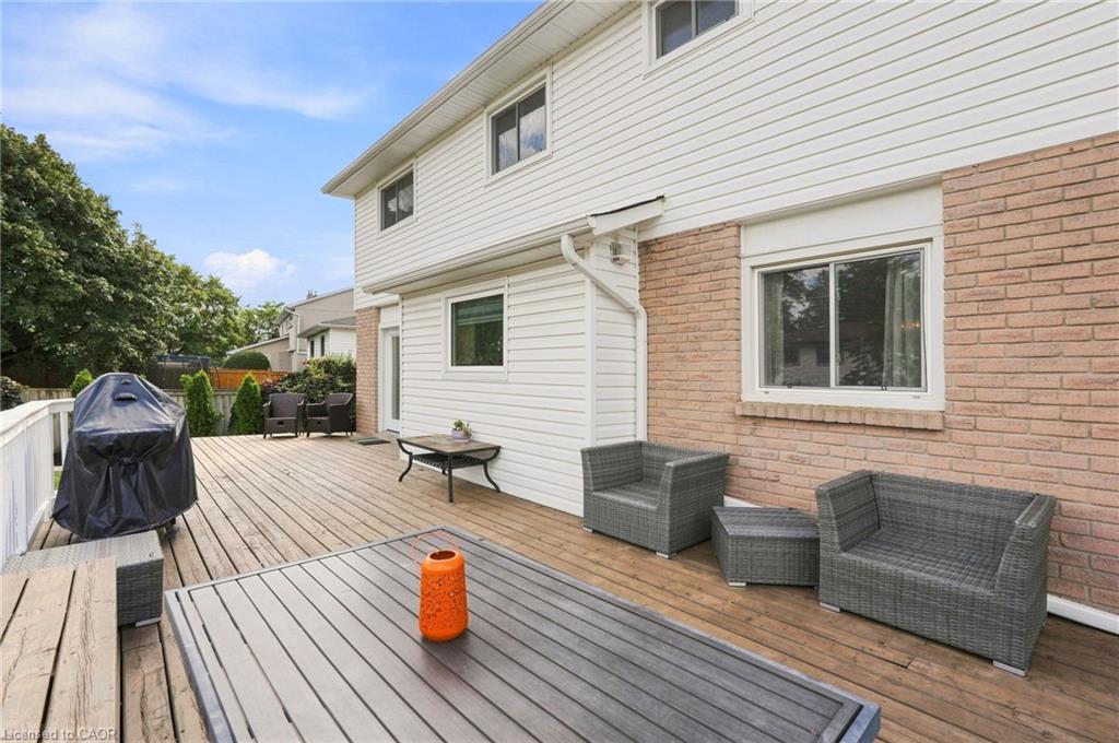 10 Acacia Street Property Photo 43