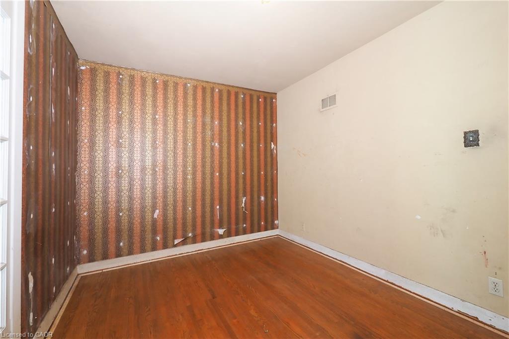 12 Oakwood Avenue Property Photo 17