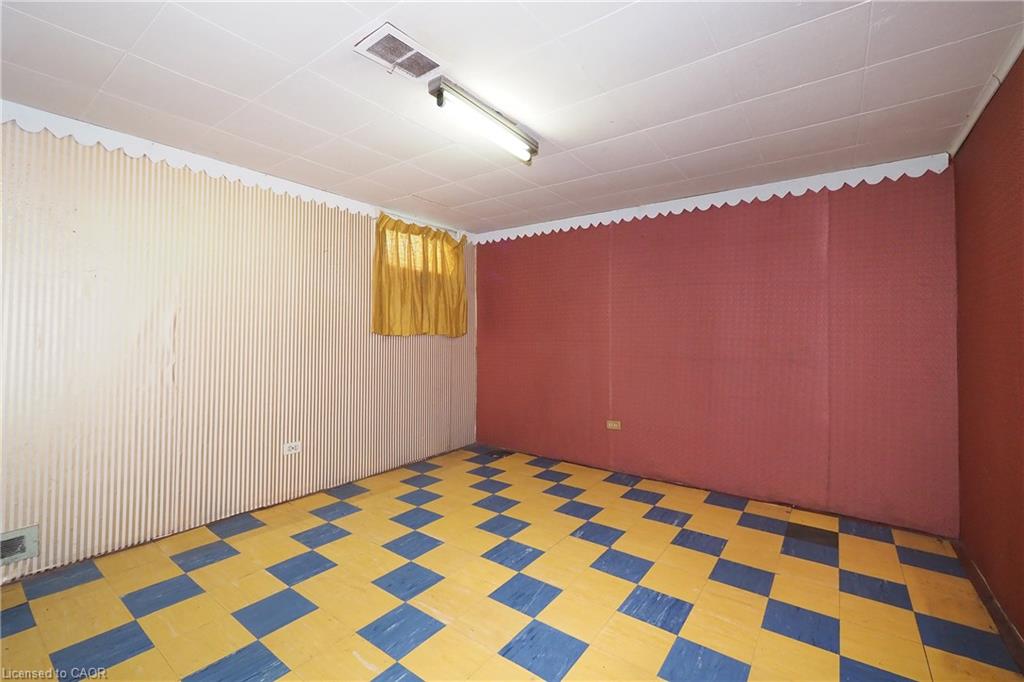 12 Oakwood Avenue Property Photo 23