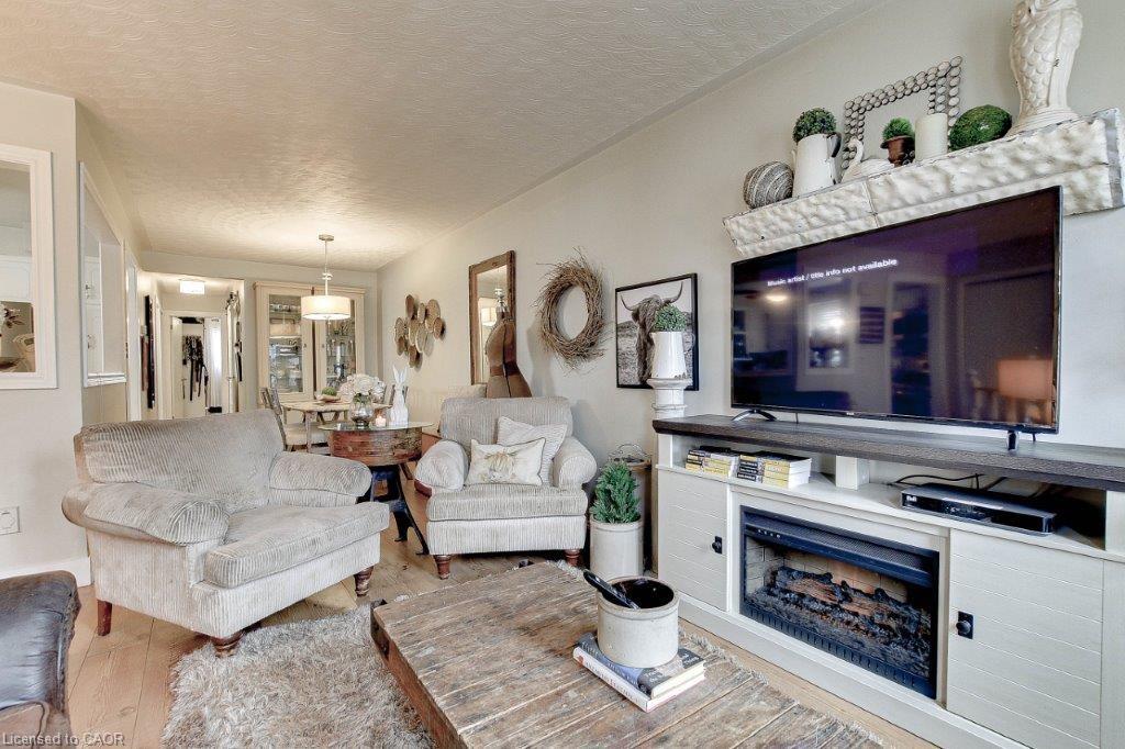 8a Yeager Avenue Property Photo 5