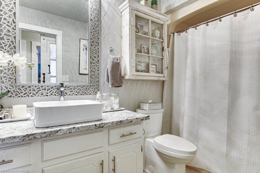 8a Yeager Avenue Property Photo 14