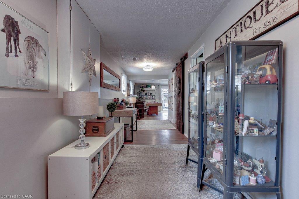 8a Yeager Avenue Property Photo 21