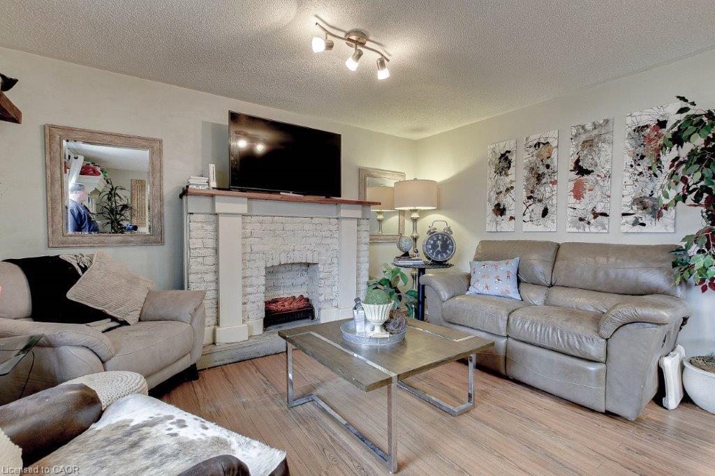 8a Yeager Avenue Property Photo 28