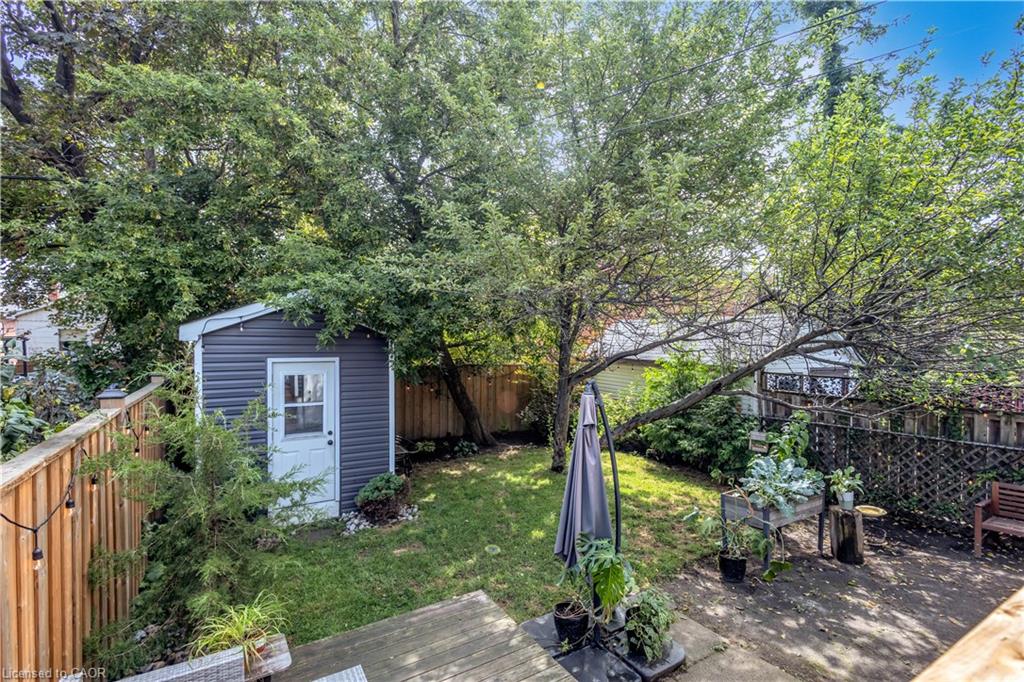 16 Wexford Avenue N Property Photo 26