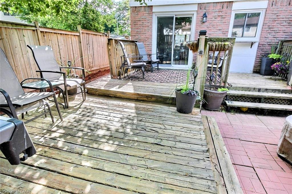 541 Parkview Crescent Property Photo 19
