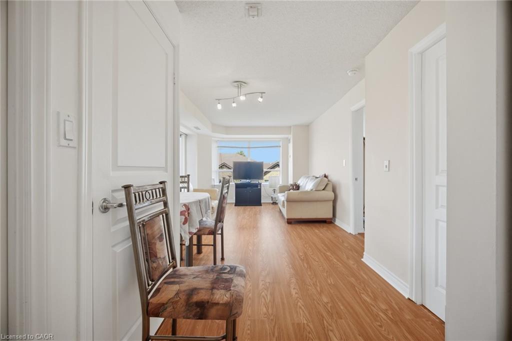 313-300 Ray Lawson Boulevard Property Photo 8