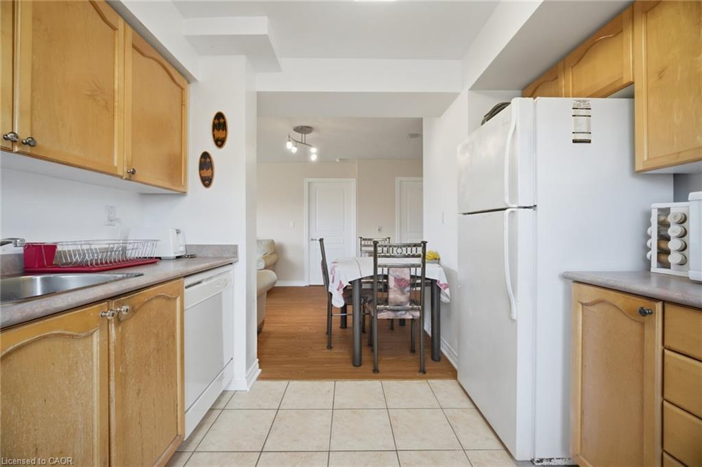 313-300 Ray Lawson Boulevard Property Photo 12