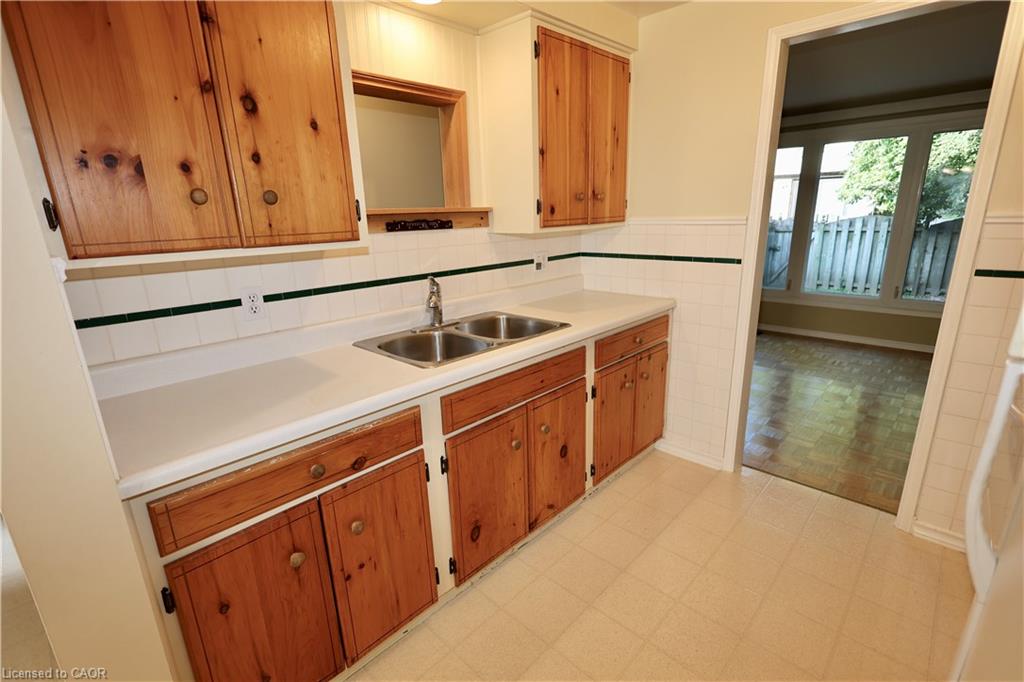34-91 Avonwood Drive Property Photo 2