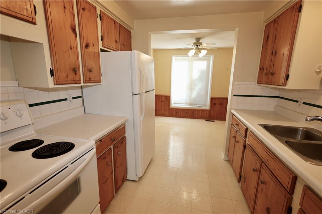 34-91 Avonwood Drive Property Photo 4