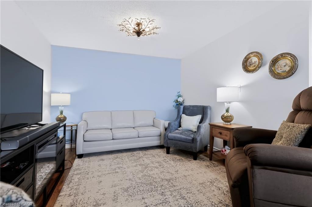 1217-700 Dynes Road Property Photo 11