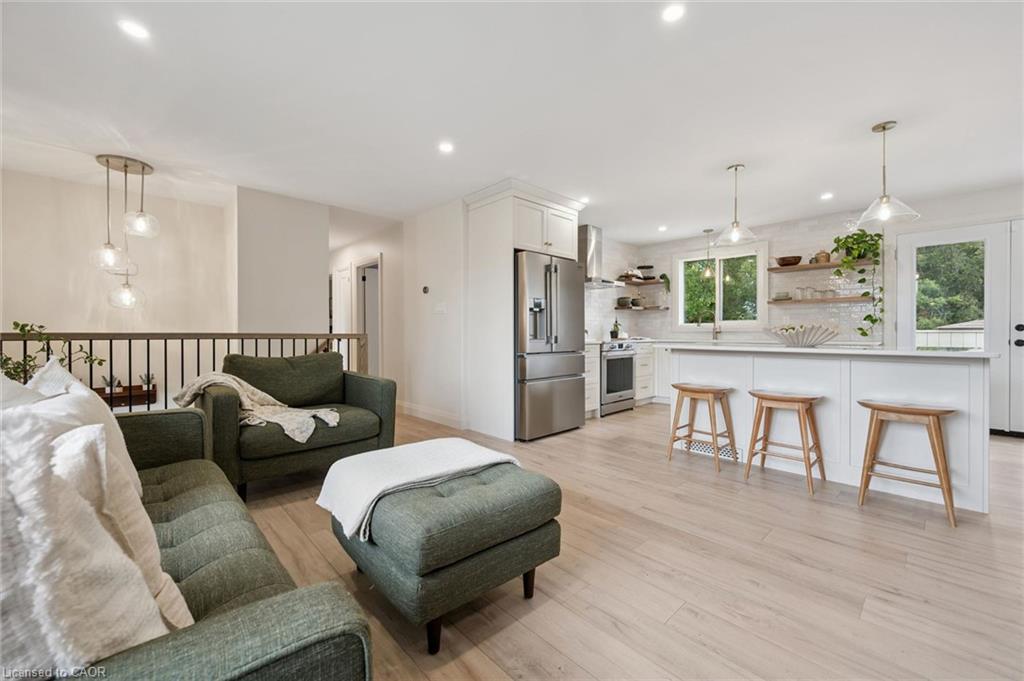 8 Christian Street Property Photo 9